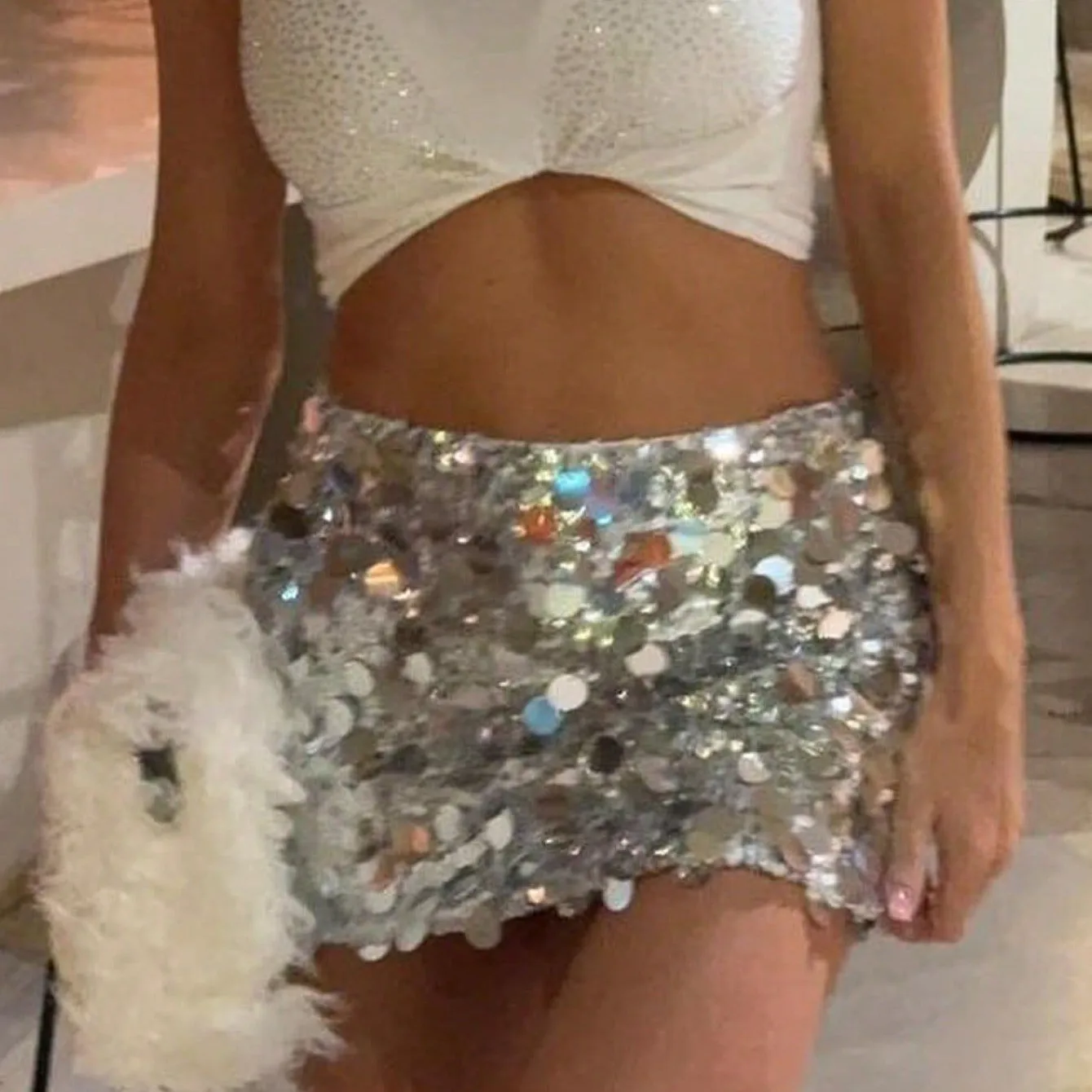 Y2k Women Sparkle Sequined Solid Zipper Punk Mini Skirts Low Waist Female Chic Lady Bodycon Skirts Dress Rave Party Clubwear
Y2k Women Sparkle Sequined Solid Zipper Punk Mini Skirts Low Waist Female Chic Lady Bodycon Skirts Dress Rave Party Clubwear