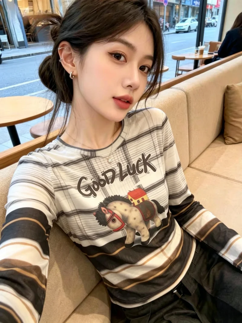 Retro Color Block Stripe Print Long Sleeve Mesh T-Shirt Women Early Spring New Style Thin Top Self-Keeping Model Korean Version
Retro Color Block Stripe Print Long Sleeve Mesh T-Shirt Women Early Spring New Style Thin Top Self-Keeping Model Korean Version