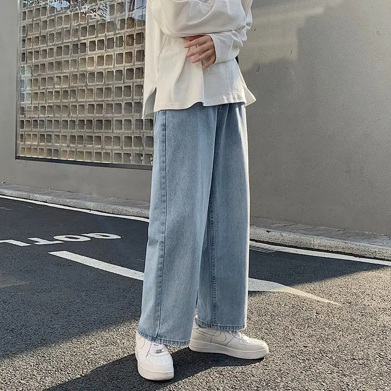 Loose Wide Leg Men's Jeans Korean Sle Hong Kong Faion Casual Long Pants Straight Tube Jeans for Teenagers Autumn Wear
Loose Wide Leg Men's Jeans Korean Sle Hong Kong Faion Casual Long Pants Straight Tube Jeans for Teenagers Autumn Wear