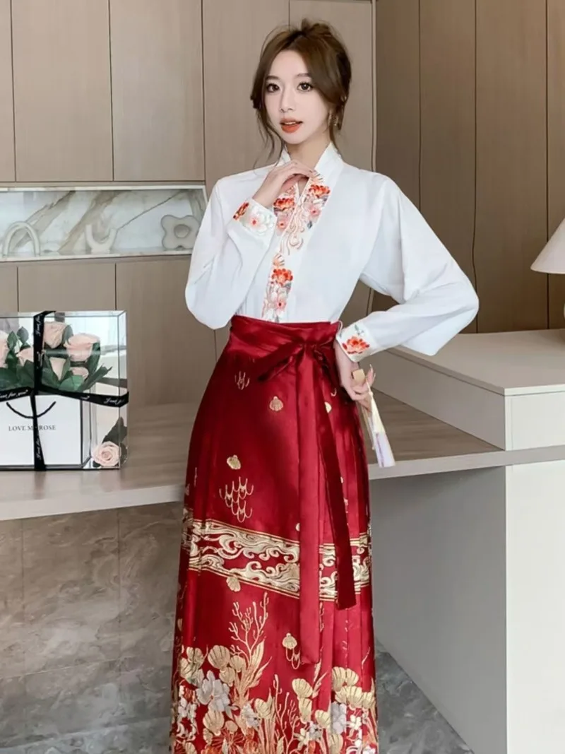 Traditional Chinese Clothing Women's Embroidered Top, Horse Face Skirt, Daily Performance Set, Spring Autumn Mermaid Hanfu
Traditional Chinese Clothing Women's Embroidered Top, Horse Face Skirt, Daily Performance Set, Spring Autumn Mermaid Hanfu