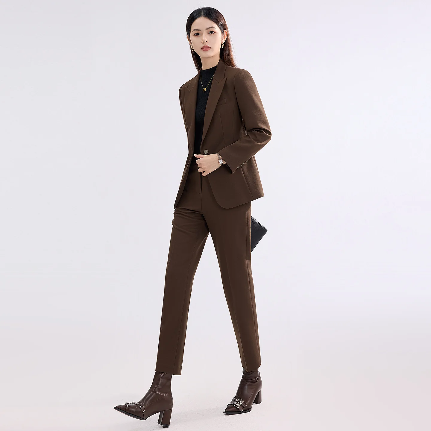 Allingentle Women's Suit Slim Fit Pantsuit 2 Piece Suit 1-Button Peak Lapel Blazer Outfit for Casual Office Customize
Allingentle Women's Suit Slim Fit Pantsuit 2 Piece Suit 1-Button Peak Lapel Blazer Outfit for Casual Office Customize