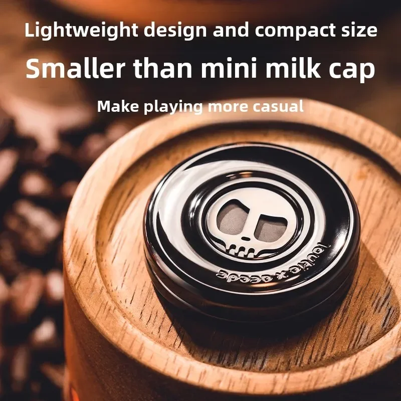 Devil milk cover pata coin push card decompression fingertip gyro push card zirconium alloy edc toy
Devil milk cover pata coin push card decompression fingertip gyro push card zirconium alloy edc toy