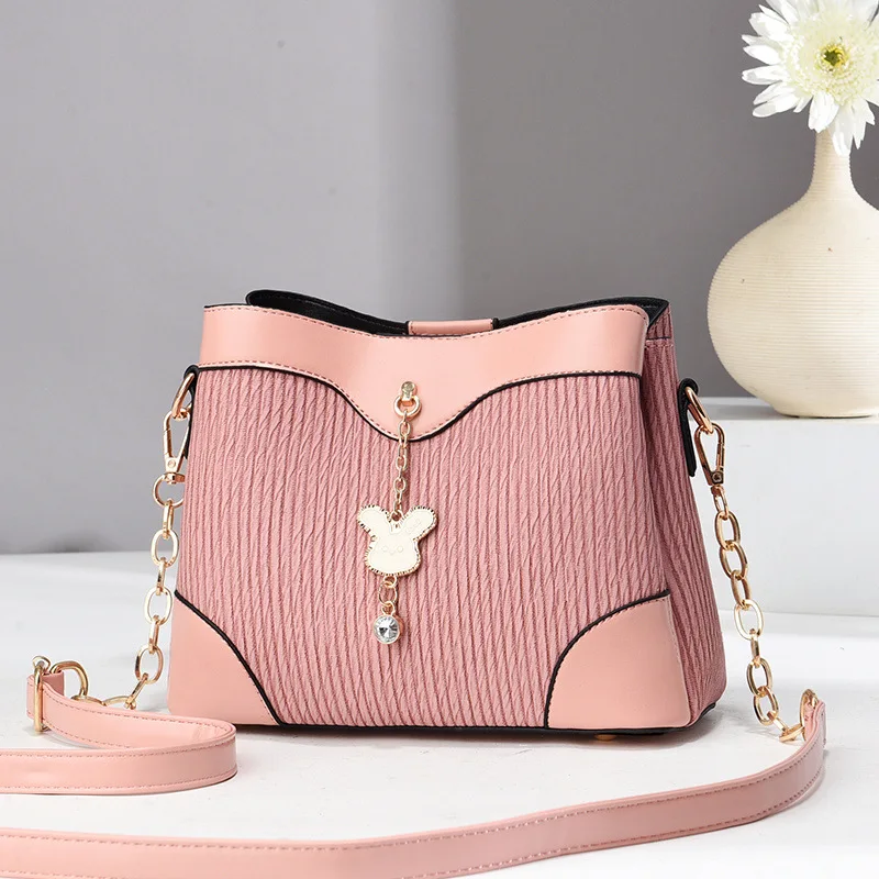 2025 PU Tote Bag with Butterfly Pendant, Detachable Chain Strap & Multi-Pockets | 7 Colors Women's Crossbody Bag for Daily Use
2025 PU Tote Bag with Butterfly Pendant, Detachable Chain Strap & Multi-Pockets | 7 Colors Women's Crossbody Bag for Daily Use