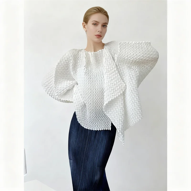 Miyake Fashion Pineapple Pleated Cardigan Multiway Top 2025 Summer Fashionable Women's High-end Stretchy Loose Long Sleeve Top
Miyake Fashion Pineapple Pleated Cardigan Multiway Top 2025 Summer Fashionable Women's High-end Stretchy Loose Long Sleeve Top