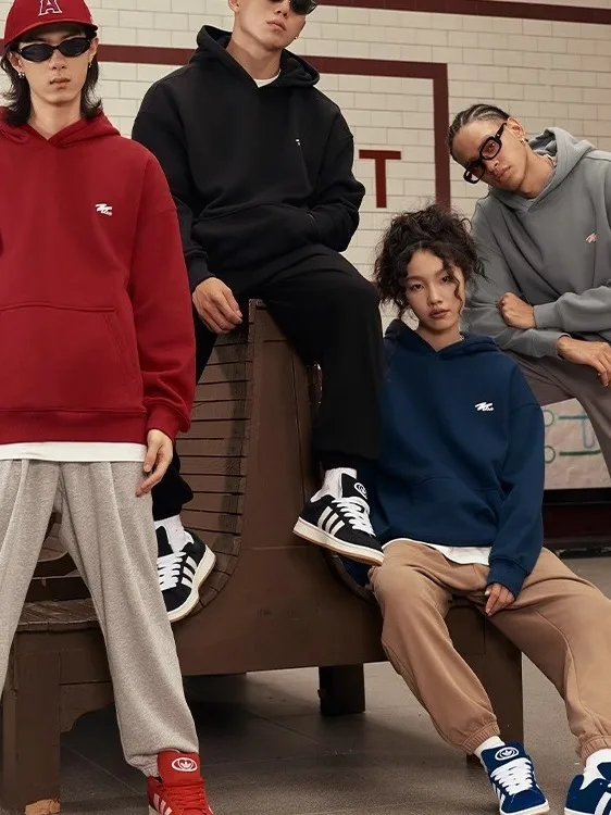 Мужская толстовка UZIS в американском ретро-стиле для баскетбола, свободная повседневная толстовка с капюшоном, плотная, с принтом, из хлопка и полиэстера
Мужская толстовка UZIS в американском ретро-стиле для баскетбола, свободная повседневная толстовка с капюшоном, плотная, с принтом, из хлопка и полиэстера