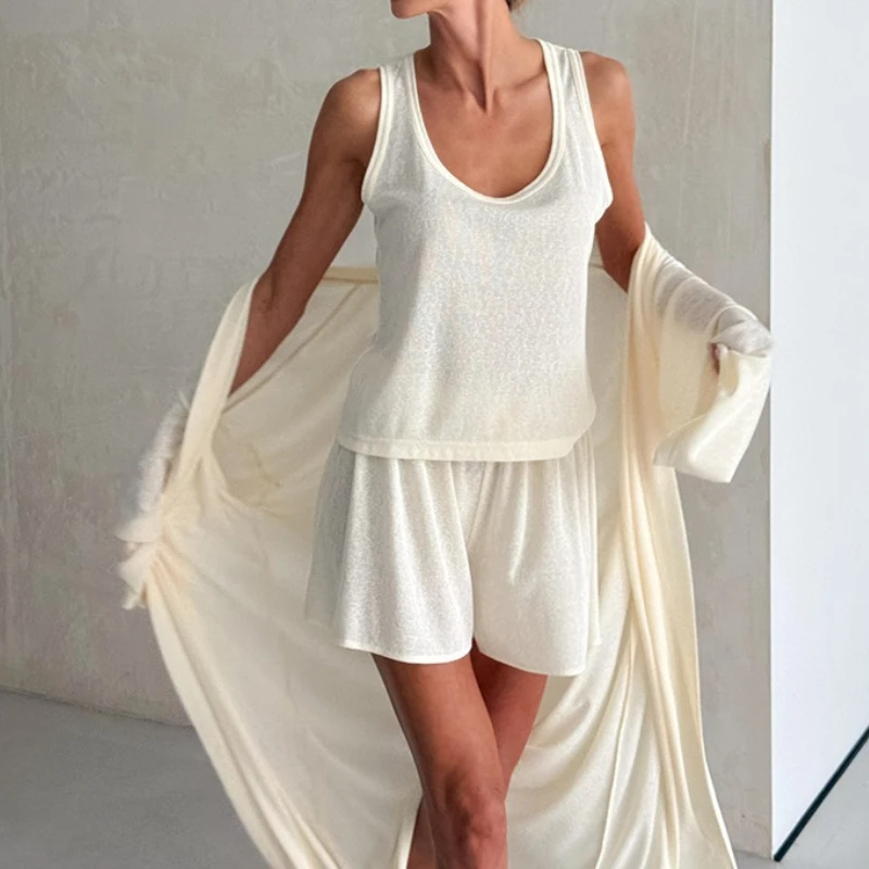 New Snowflake Cotton Knitted Sleeveless Vest Shorts Robe Comfortable Pajamas Three-piece Home Wear for Women Summer
New Snowflake Cotton Knitted Sleeveless Vest Shorts Robe Comfortable Pajamas Three-piece Home Wear for Women Summer