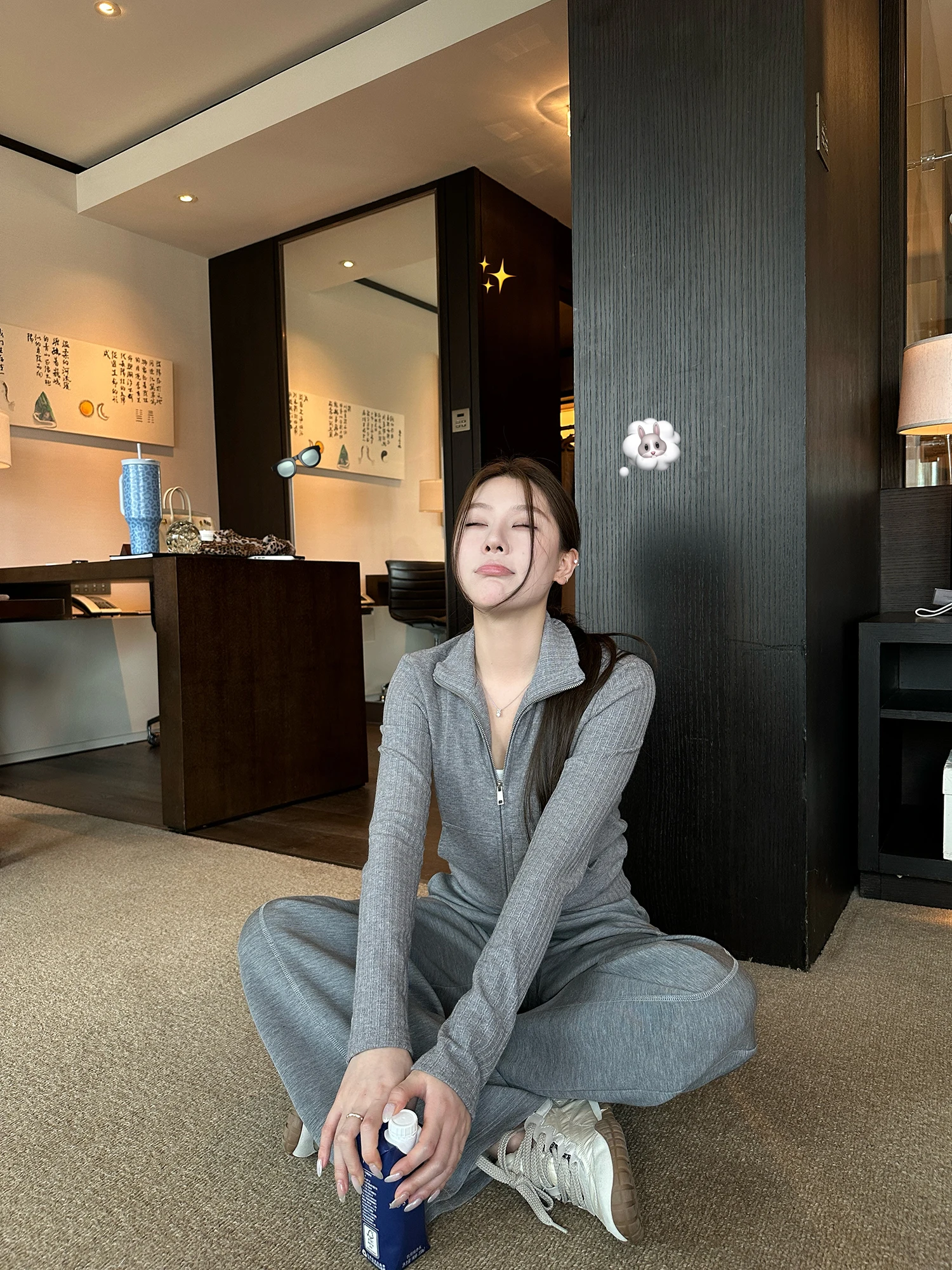 Модный вязаный кардиган чистого кроя, женская внутренняя одежда, осенне-зимняя верхняя одежда с двойным отверстием, повседневная длинная одежда для поездок на работу, длинная одежда...
Модный вязаный кардиган чистого кроя, женская внутренняя одежда, осенне-зимняя верхняя одежда с двойным отверстием, повседневная длинная одежда для поездок на работу, длинная одежда...