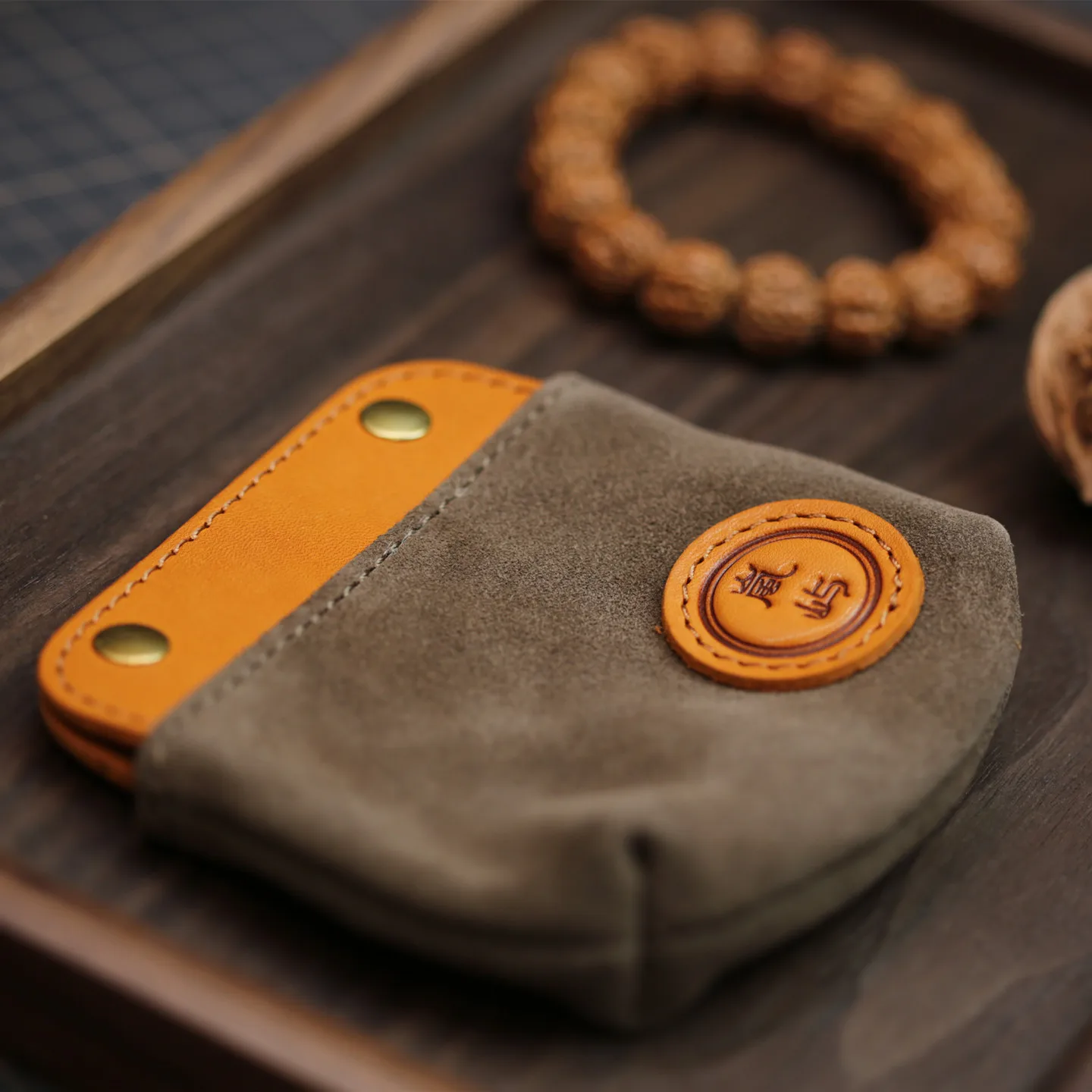 High-End Handmade Genuine Cowhide Storage Bag for Nuts Walnuts Buddhist Beads Bodhi Seeds Cultural Artifacts Coin Purse
High-End Handmade Genuine Cowhide Storage Bag for Nuts Walnuts Buddhist Beads Bodhi Seeds Cultural Artifacts Coin Purse