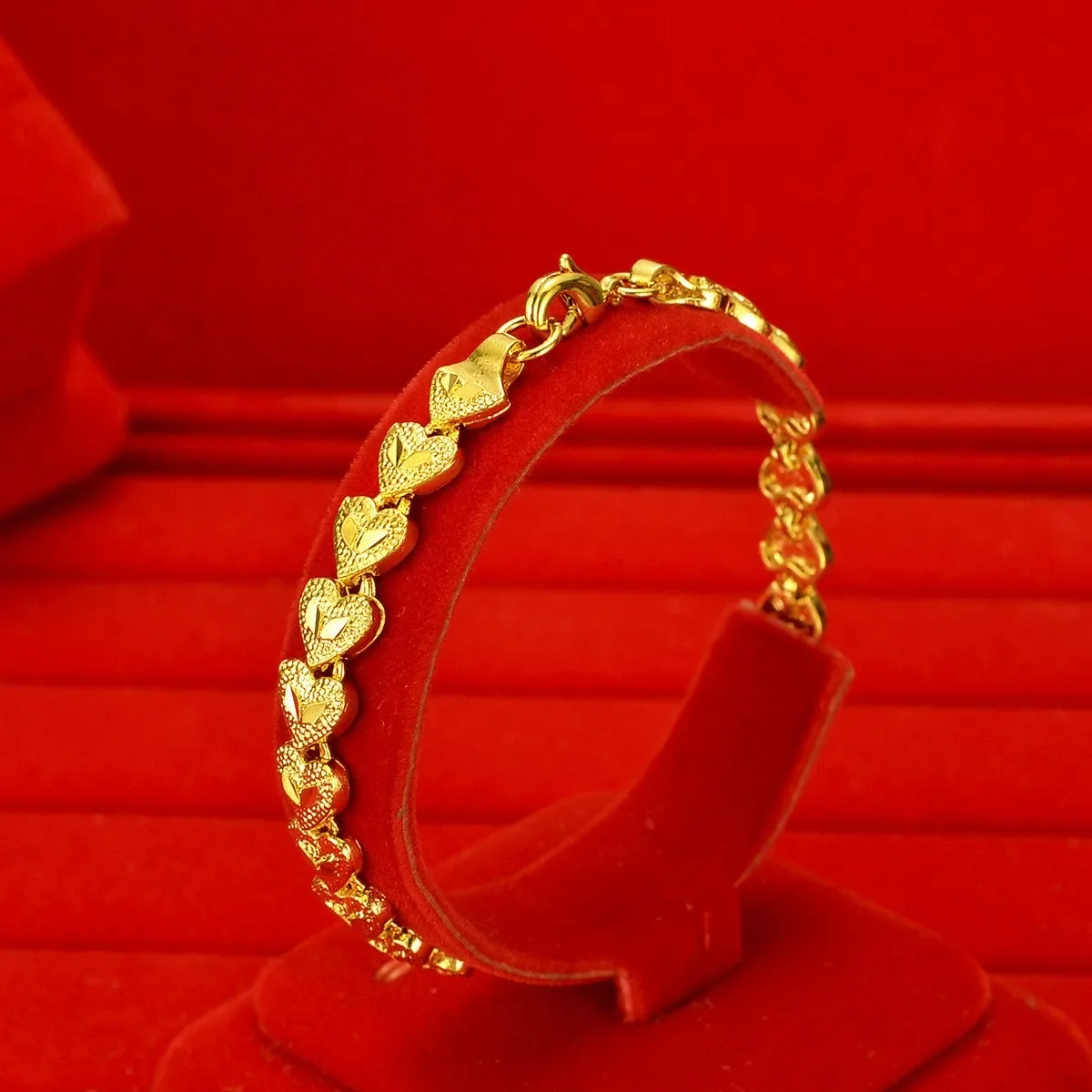 Womens 18K gold bracelet 8MM AU750 chain love hand jewelry free shipping and certificate
Womens 18K gold bracelet 8MM AU750 chain love hand jewelry free shipping and certificate