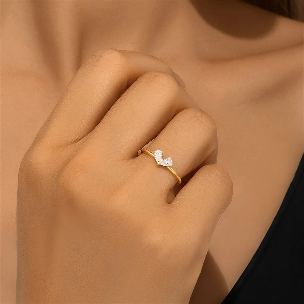 LENNIK 925 Sterling Silver Ring Women Gold size 7 new heart-shaped zircon exquisite and fashionable small tail ring טבעות כסף
LENNIK 925 Sterling Silver Ring Women Gold size 7 new heart-shaped zircon exquisite and fashionable small tail ring טבעות כסף
