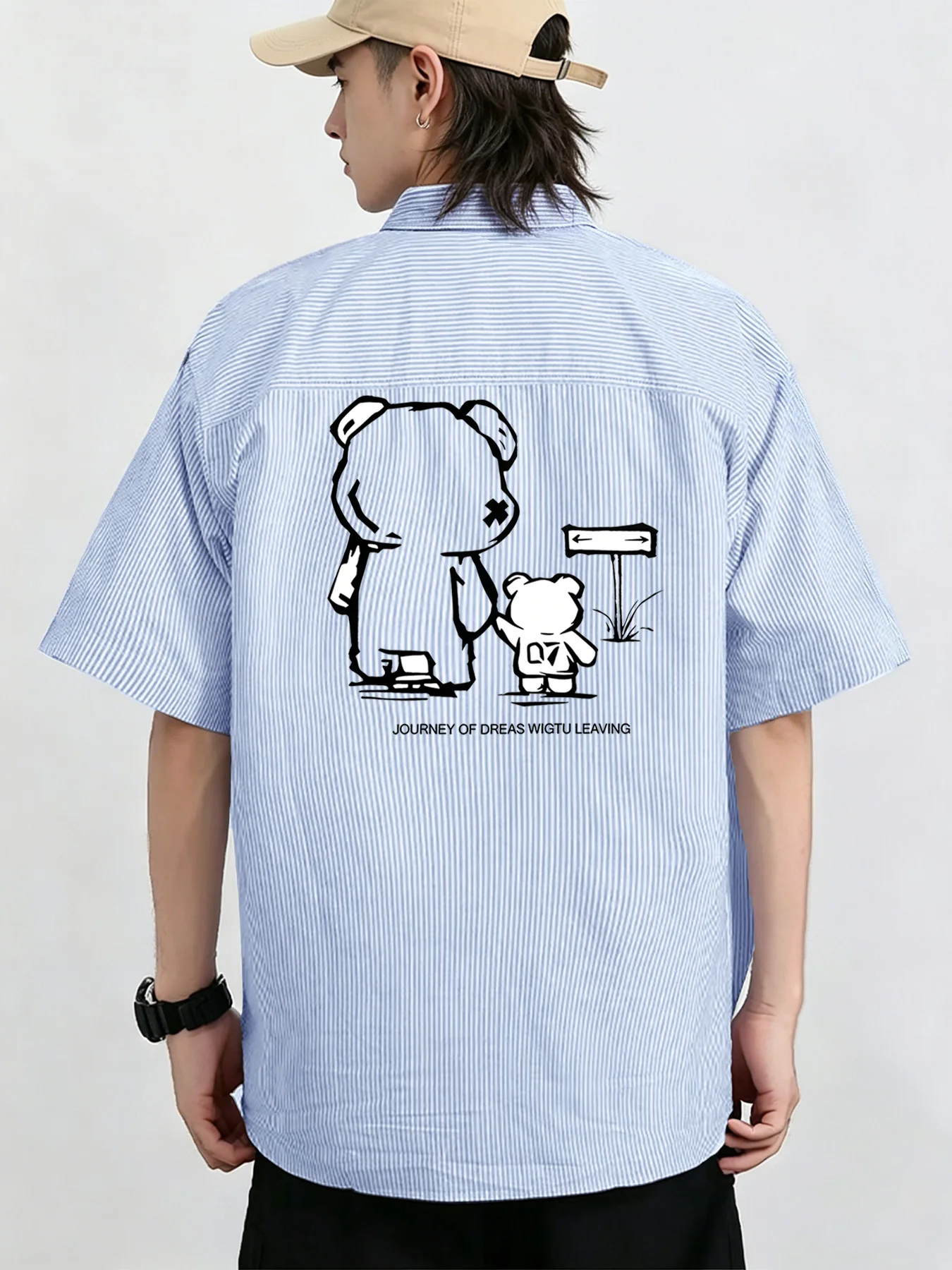 Summer lightweight fashion trendy men's clothing cartoon bear back pattern thin striped short sleeve casual versatile shirt
Summer lightweight fashion trendy men's clothing cartoon bear back pattern thin striped short sleeve casual versatile shirt