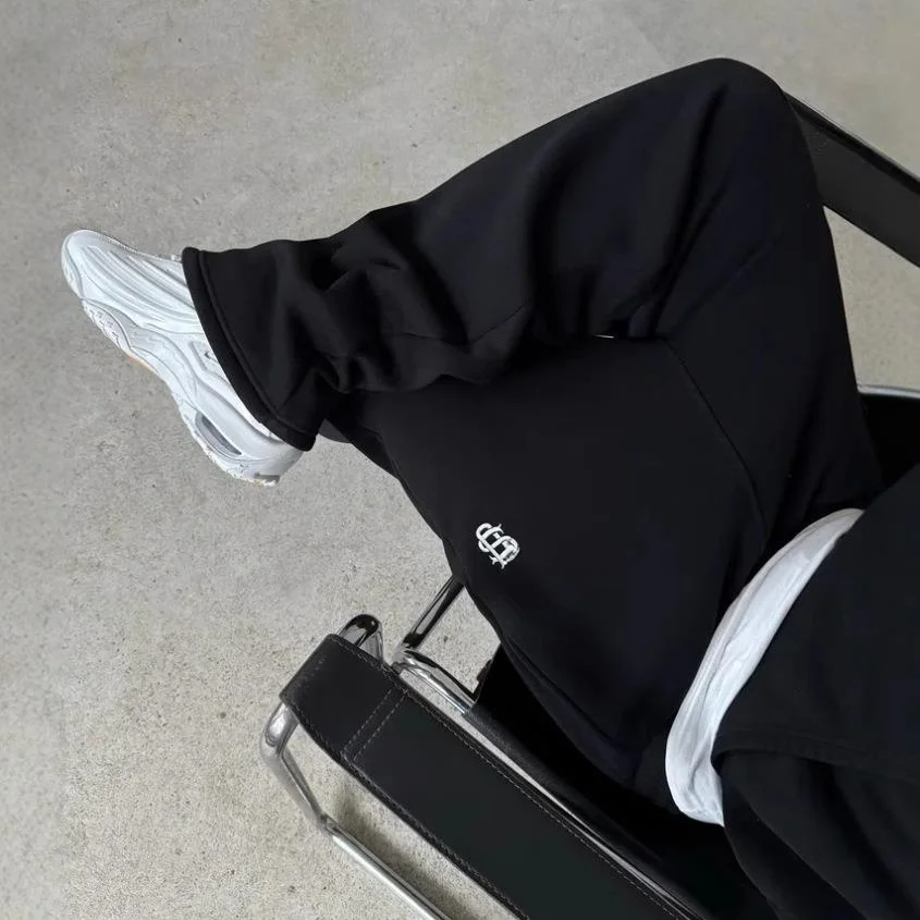 Sports And Casual Pants Street Sle Retro Y2K Cross-Border Loose Fit Printed mid Waist Straight Leg PVC Menswear
Sports And Casual Pants Street Sle Retro Y2K Cross-Border Loose Fit Printed mid Waist Straight Leg PVC Menswear