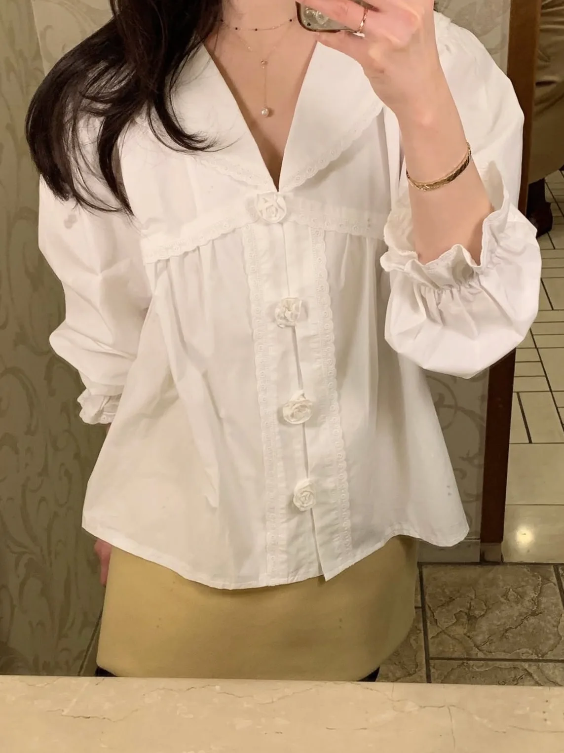 Sweet Floral Button Long Sleeve Women's Shirt Gentle Wind Turn-down Collar Versatile Age-reducing Design Korean Style Straigh...
Sweet Floral Button Long Sleeve Women's Shirt Gentle Wind Turn-down Collar Versatile Age-reducing Design Korean Style Straigh...