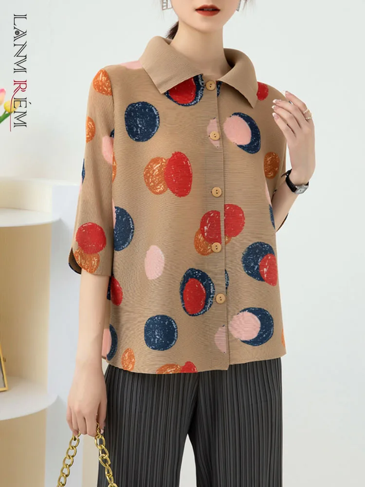 LANMREM Single Breasted Pleated Shirts For Women 2024 Summer Lapel Printing Dot Three Quarter Sleeves Female Elegant Top 2R2934
LANMREM Single Breasted Pleated Shirts For Women 2024 Summer Lapel Printing Dot Three Quarter Sleeves Female Elegant Top 2R2934