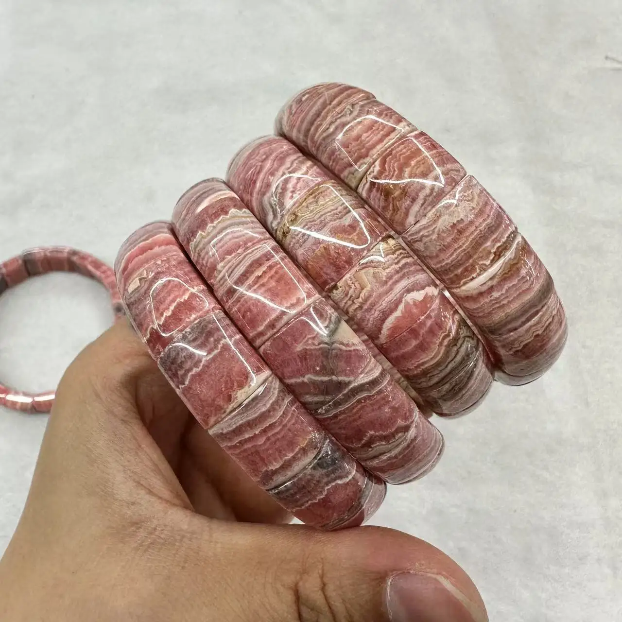 Natural Argentina Rhodochrosite Bangle Loose Beads for Jewelry For Woman Making DIY Bracelet For Gift Accessories Wholesale
Natural Argentina Rhodochrosite Bangle Loose Beads for Jewelry For Woman Making DIY Bracelet For Gift Accessories Wholesale