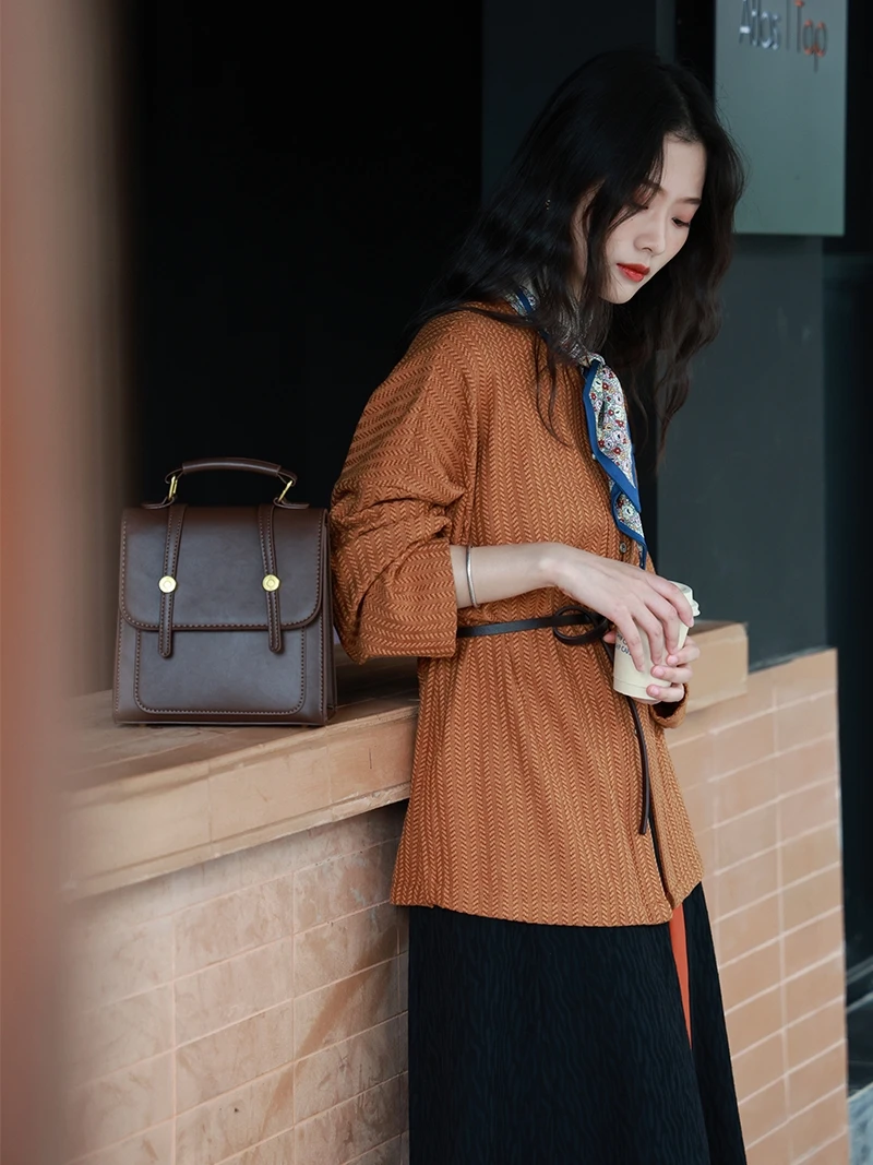 Chen Ai Huan Remodeled Knitted Arch Sve irt Collar Hanfu Daily Commute Han Clothing Women's Faion Spring 2024
Chen Ai Huan Remodeled Knitted Arch Sve irt Collar Hanfu Daily Commute Han Clothing Women's Faion Spring 2024
