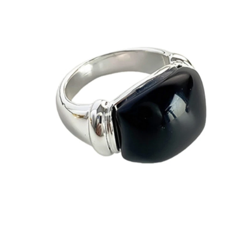 Y European and American style high-end natural lapis lazuli black agate French elegant ins heavy-duty retro ring 
Y European and American style high-end natural lapis lazuli black agate French elegant ins heavy-duty retro ring