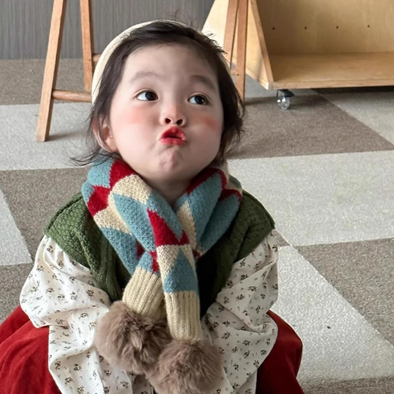Boys' And Girls' Autumn And Winter Warm Neck Warmer Knitted Cross Scarf〔CC55〕
Boys' And Girls' Autumn And Winter Warm Neck Warmer Knitted Cross Scarf〔CC55〕