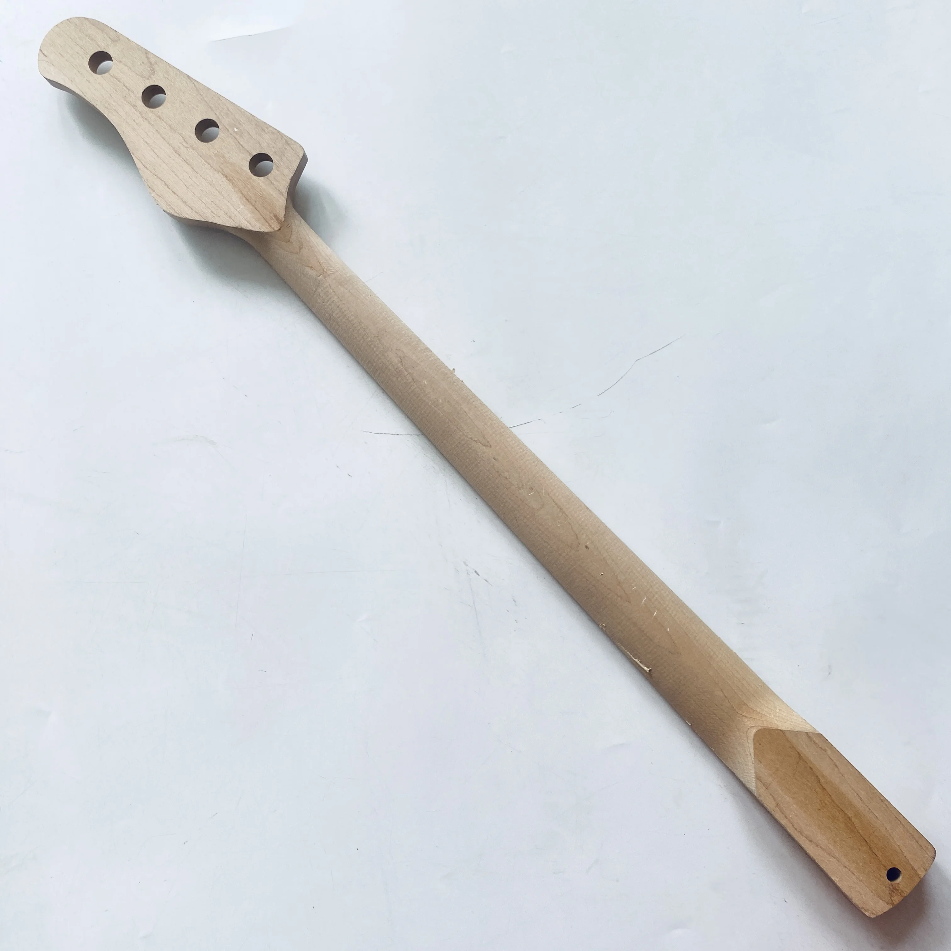 PN594 Незавершенная 4-струнная электрическая басовая шея из кленового дерева, 21 лад для деталей баса «сделай сам», природа без лада
PN594 Незавершенная 4-струнная электрическая басовая шея из кленового дерева, 21 лад для деталей баса «сделай сам», природа без лада