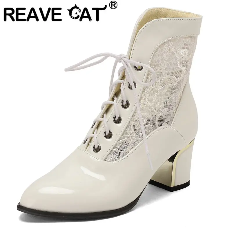 REAVE CAT 2025 Новые женские ботильоны с острым носком на шнуровке 6 см, блочные каблуки, сетчатые блестящие короткие ботильоны для свиданий, большой размер 41 42 43 Осень
REAVE CAT 2025 Новые женские ботильоны с острым носком на шнуровке 6 см, блочные каблуки, сетчатые блестящие короткие ботильоны для свиданий, большой размер 41 42 43 Осень