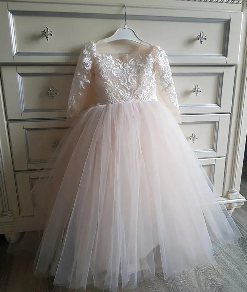 Flower Girl Dress Wedding Tulle Lace Party Gown Ribbon Bow Princess First Communion Dress Party Gown Kid Birthday Dress
Flower Girl Dress Wedding Tulle Lace Party Gown Ribbon Bow Princess First Communion Dress Party Gown Kid Birthday Dress