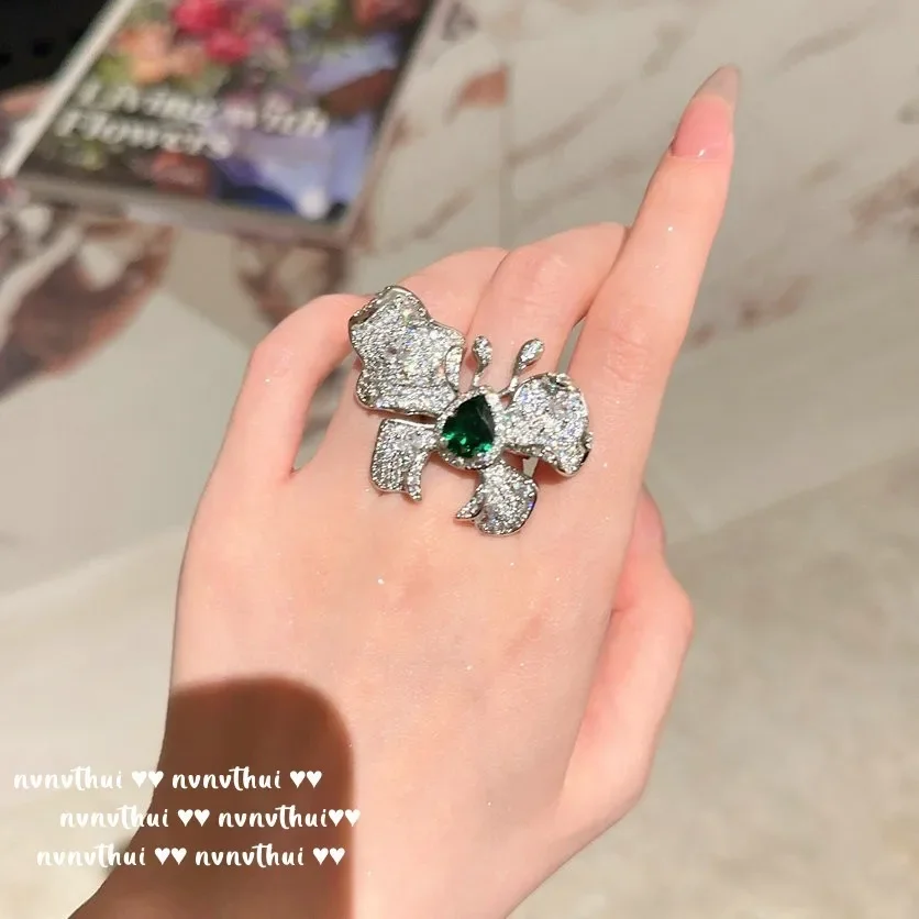 2023 Trend Sterling 925 Silver Shine Dazzling Zircon Butterfly Rings for Women Exquisite Fine Jewelry Anniversary Female Gifts
2023 Trend Sterling 925 Silver Shine Dazzling Zircon Butterfly Rings for Women Exquisite Fine Jewelry Anniversary Female Gifts