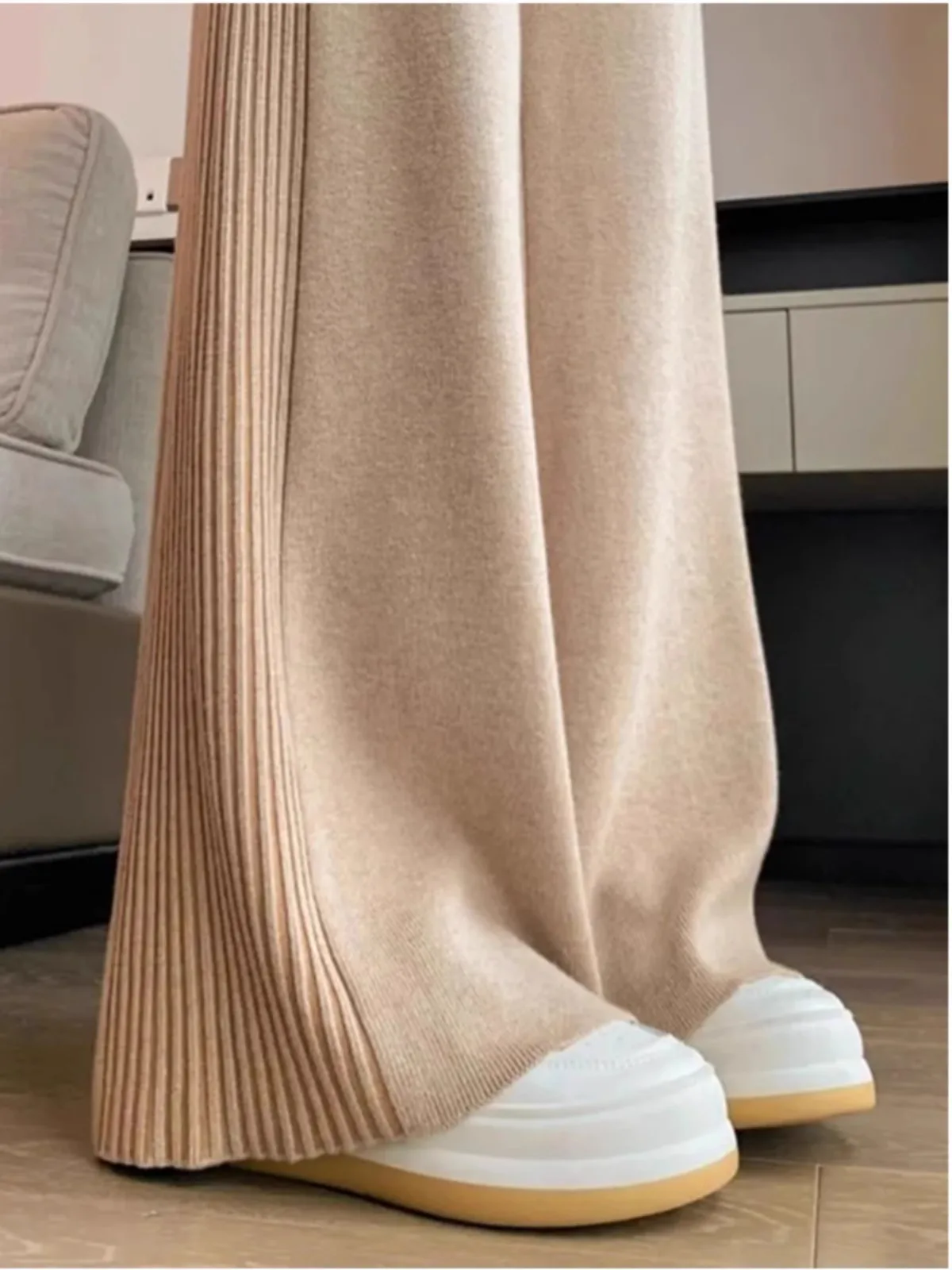 Autumn Winter plus Size Knitted Wide Leg Pants Casual Loose Women's High Waist Straight Cut Trousers Polyester Fiber Long Pants
Autumn Winter plus Size Knitted Wide Leg Pants Casual Loose Women's High Waist Straight Cut Trousers Polyester Fiber Long Pants