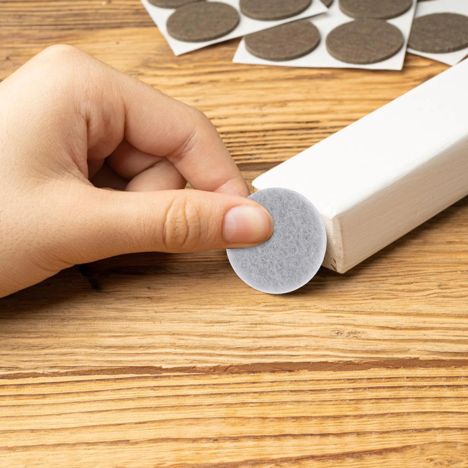100pcs Anti Slip Furniture Pads Durable Felt Protects Floor White Circles Non Slip Suitable Refrigerator Washing Machine Table
100pcs Anti Slip Furniture Pads Durable Felt Protects Floor White Circles Non Slip Suitable Refrigerator Washing Machine Table