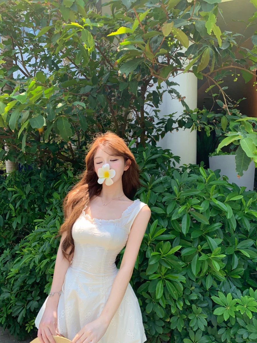 Chic Ruffle Square Neck Strap Dress Women Summer Waist Cinching Slim A-Line Skirt First Love White Short Skirt Korean Style
Chic Ruffle Square Neck Strap Dress Women Summer Waist Cinching Slim A-Line Skirt First Love White Short Skirt Korean Style