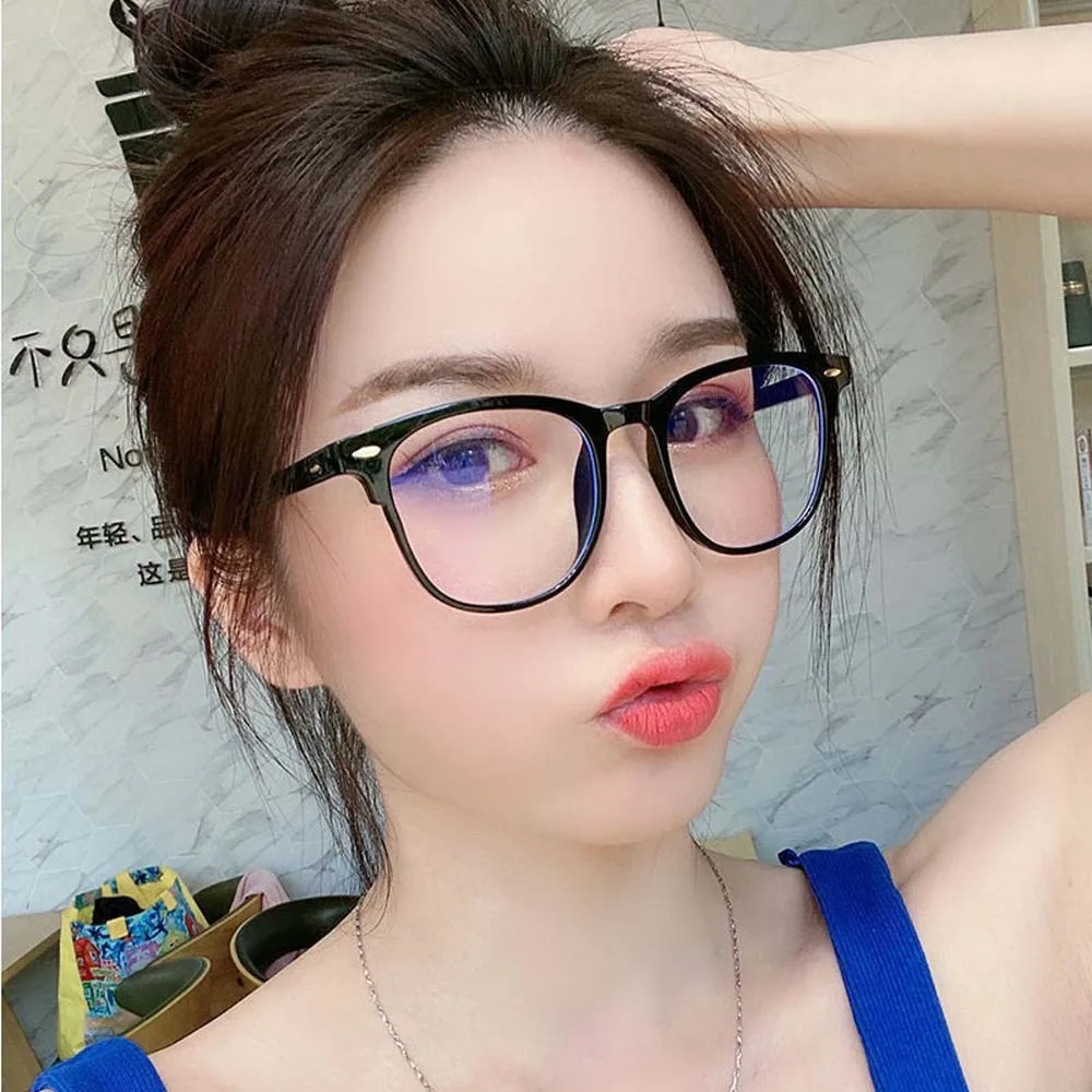 PC Anti Blu-ray Glasses Resin Costume Accessory Black Business Glasses Alloy Lightweight Transparent Reading Eyewear
PC Anti Blu-ray Glasses Resin Costume Accessory Black Business Glasses Alloy Lightweight Transparent Reading Eyewear