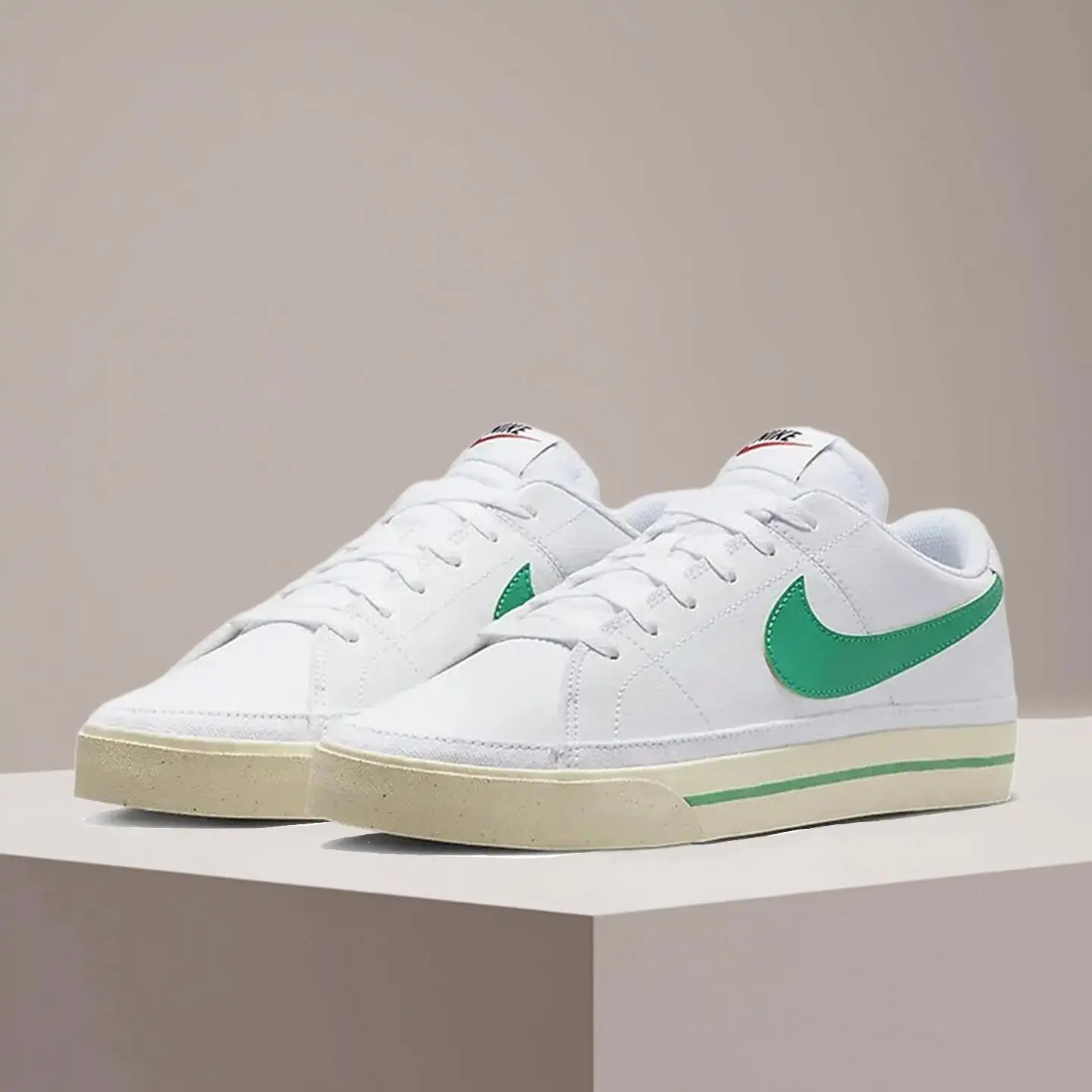 Кроссовки Nike Court Legacy: классический комфорт, амортизация, защита от скольжения, долговечность, повседневная носка, модель FN4292-100
Кроссовки Nike Court Legacy: классический комфорт, амортизация, защита от скольжения, долговечность, повседневная носка, модель FN4292-100