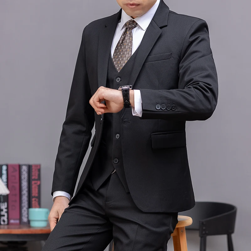 High-quality solid-color casual suit for men at parties, banquets or weddings. Korean-style slim-fit and stylish.
High-quality solid-color casual suit for men at parties, banquets or weddings. Korean-style slim-fit and stylish.