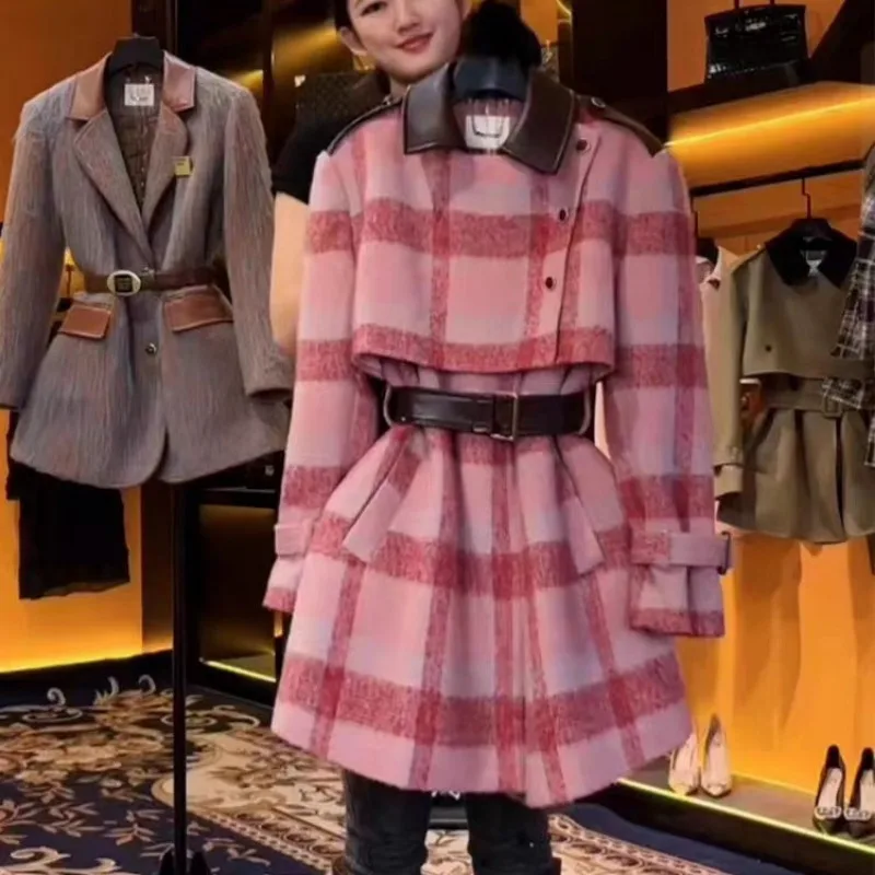 Ele Pink Plaid Woolen Coat Women's Turn-down Collar Outerwear Autumn Winter Faion High-end Lady Sle Straight Cut pe
Ele Pink Plaid Woolen Coat Women's Turn-down Collar Outerwear Autumn Winter Faion High-end Lady Sle Straight Cut pe