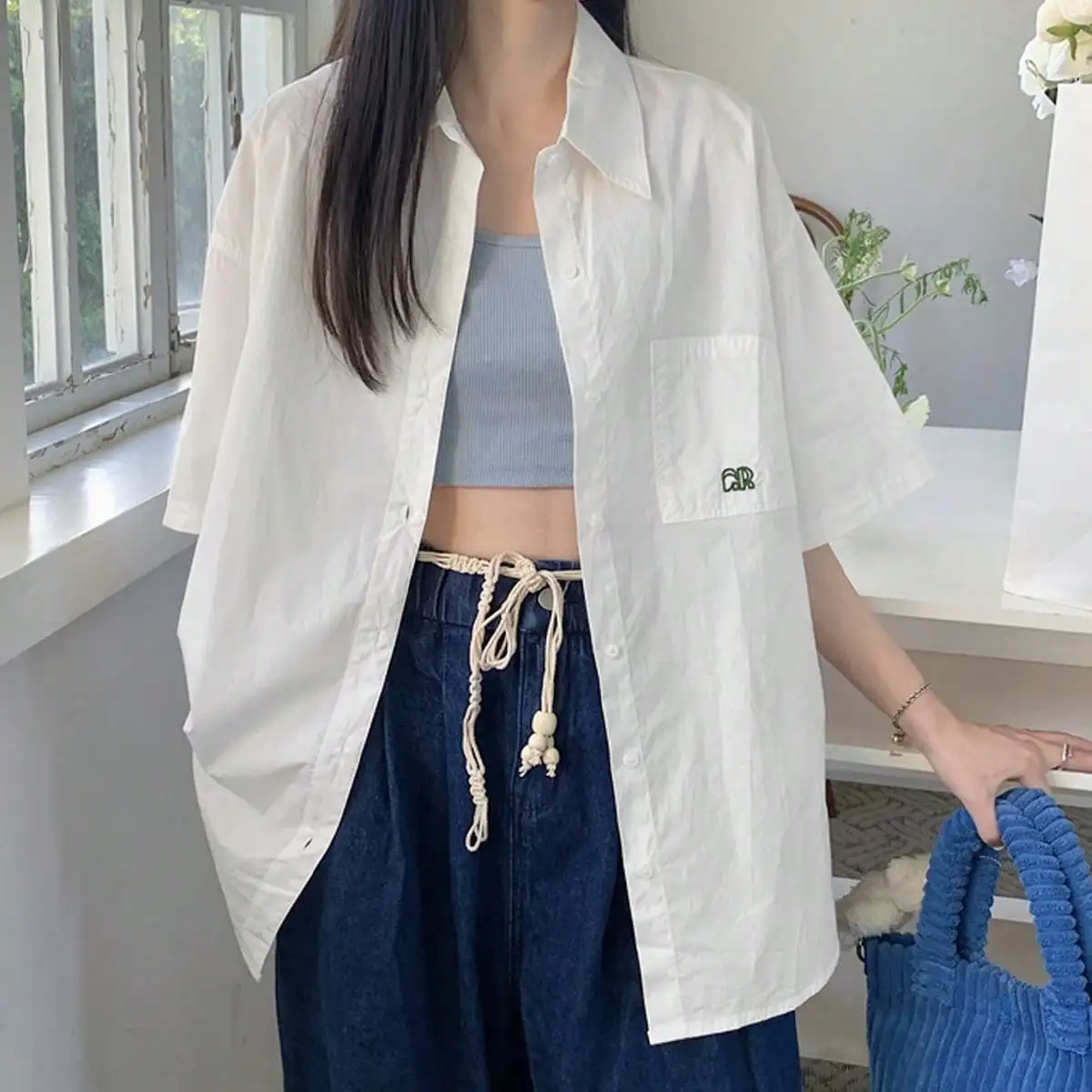South Korea's Dongdaemun Chic Summer Salt Mid-Length Half-Sleeved Shirt with Sun Protection Shirt Loose Casual Shirt for Women
South Korea's Dongdaemun Chic Summer Salt Mid-Length Half-Sleeved Shirt with Sun Protection Shirt Loose Casual Shirt for Women