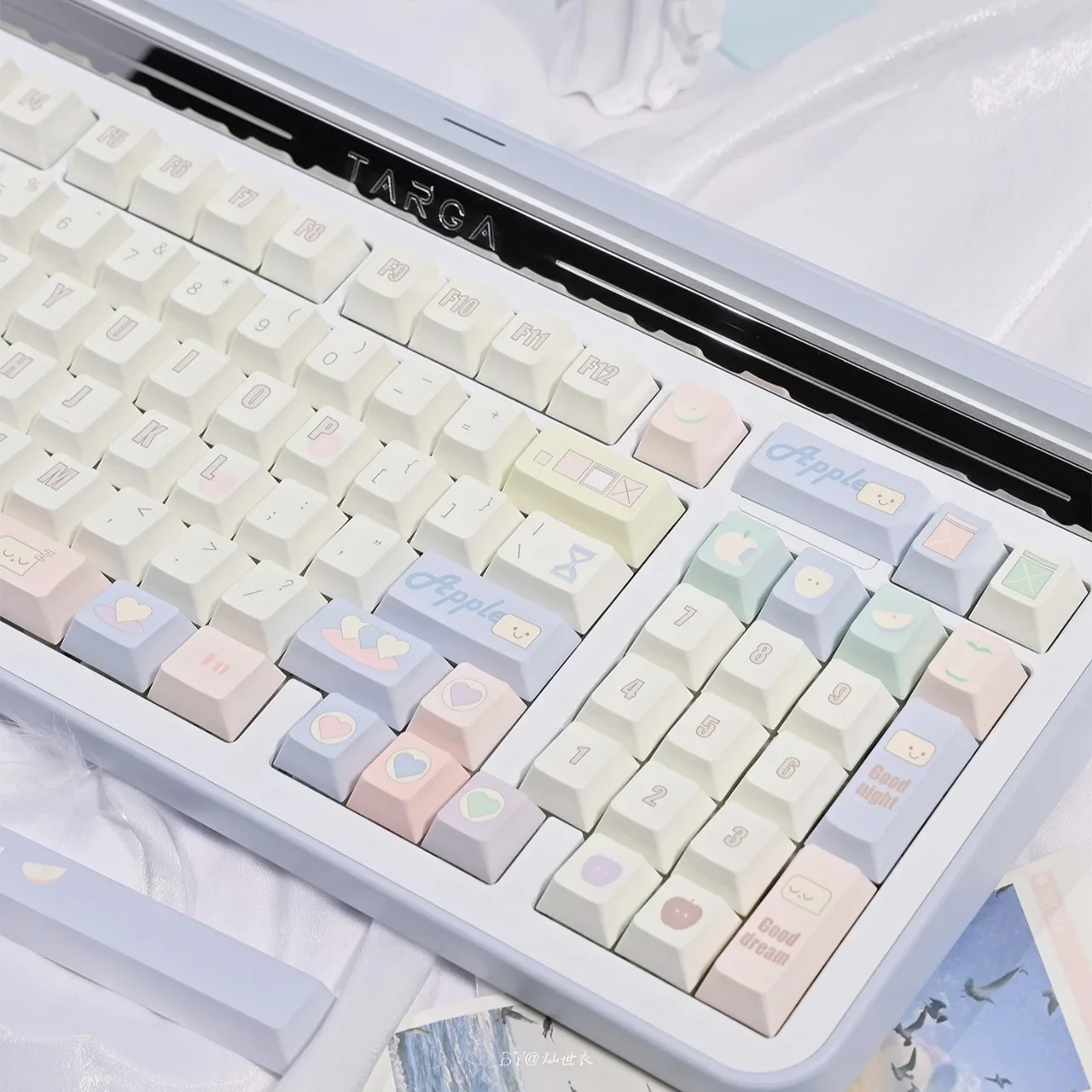 Dream keycaps, customized keycaps, original 140-key PBT full five-sided hot sublimation
Dream keycaps, customized keycaps, original 140-key PBT full five-sided hot sublimation