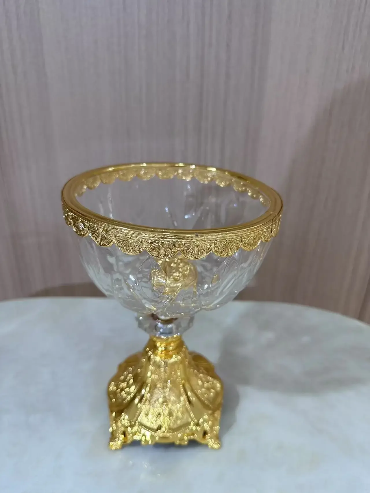 For Home Decoration Plate Luxury Party Fruit Plate Wedding Grass Alloy Tray
For Home Decoration Plate Luxury Party Fruit Plate Wedding Grass Alloy Tray