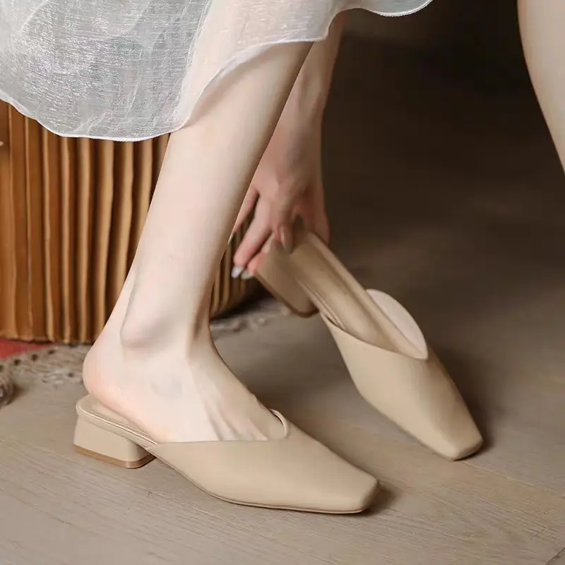 Outdoor 2025 Summer Women's Slippers Square Toe Fashion Dress Sandals Closed Toe Low Heel Concise Hot Sale Slippers Zapatos
Outdoor 2025 Summer Women's Slippers Square Toe Fashion Dress Sandals Closed Toe Low Heel Concise Hot Sale Slippers Zapatos