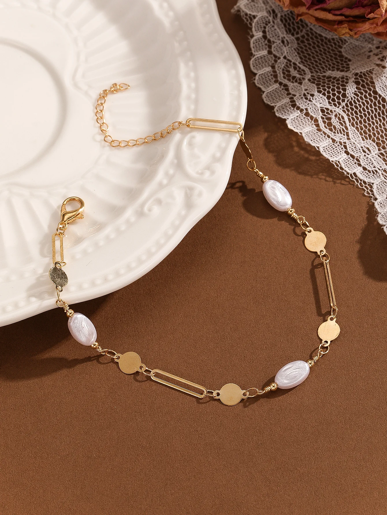 Fashion White Fritillary Anklet KC Gold Color Sequin Link Chain Bracelets for Women Beach Barefoot Anklet Aesthetic Jewelry Gift
Fashion White Fritillary Anklet KC Gold Color Sequin Link Chain Bracelets for Women Beach Barefoot Anklet Aesthetic Jewelry Gift