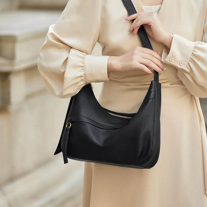 Luxurious Fashion Bags ZOOLER Simple Style Black Women Cow Leather Crossbody Bag Single Shoulder Bag Silk Girls Purses #YC533
Luxurious Fashion Bags ZOOLER Simple Style Black Women Cow Leather Crossbody Bag Single Shoulder Bag Silk Girls Purses #YC533