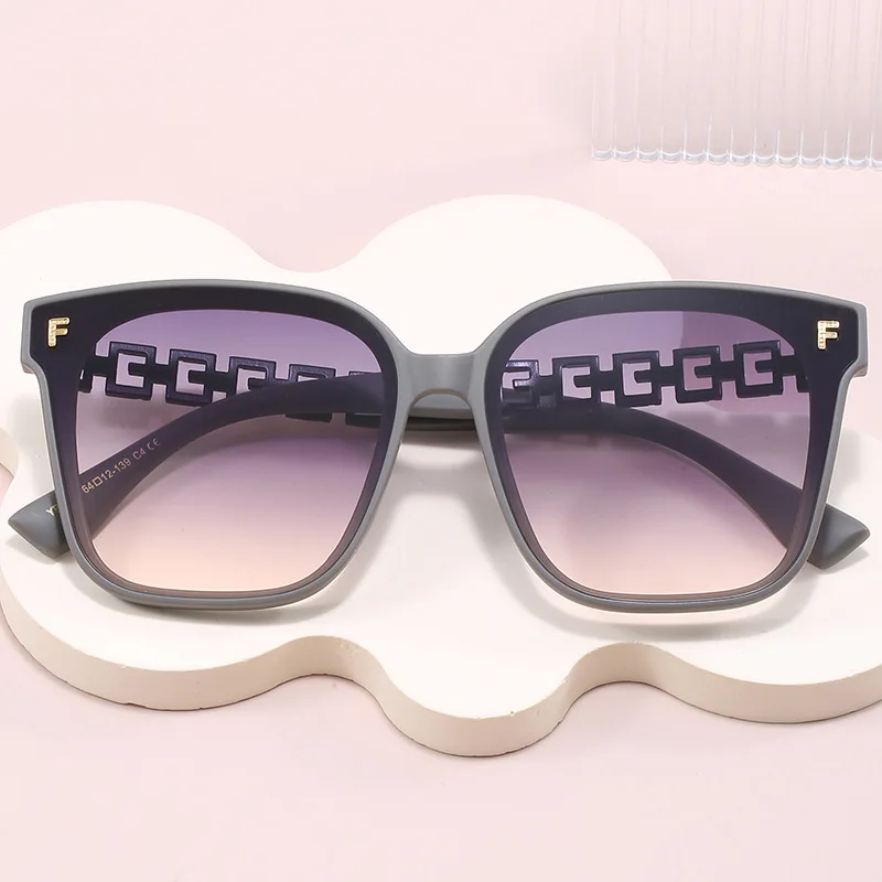 2025 F Letter Square Sunglasses Women, Oversized Matte Frame UV400 Face Slimming Retro Chic Unisex Viral
2025 F Letter Square Sunglasses Women, Oversized Matte Frame UV400 Face Slimming Retro Chic Unisex Viral