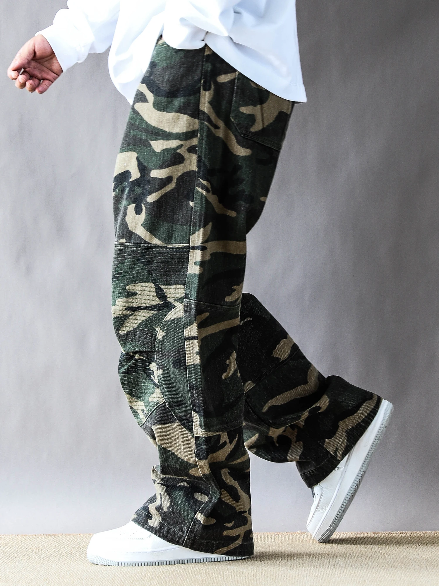 Ретро-японские камуфляжные рабочие брюки свободного кроя для мужчин, модные молодежные повседневные длинные брюки для весны и осени
Ретро-японские камуфляжные рабочие брюки свободного кроя для мужчин, модные молодежные повседневные длинные брюки для весны и осени