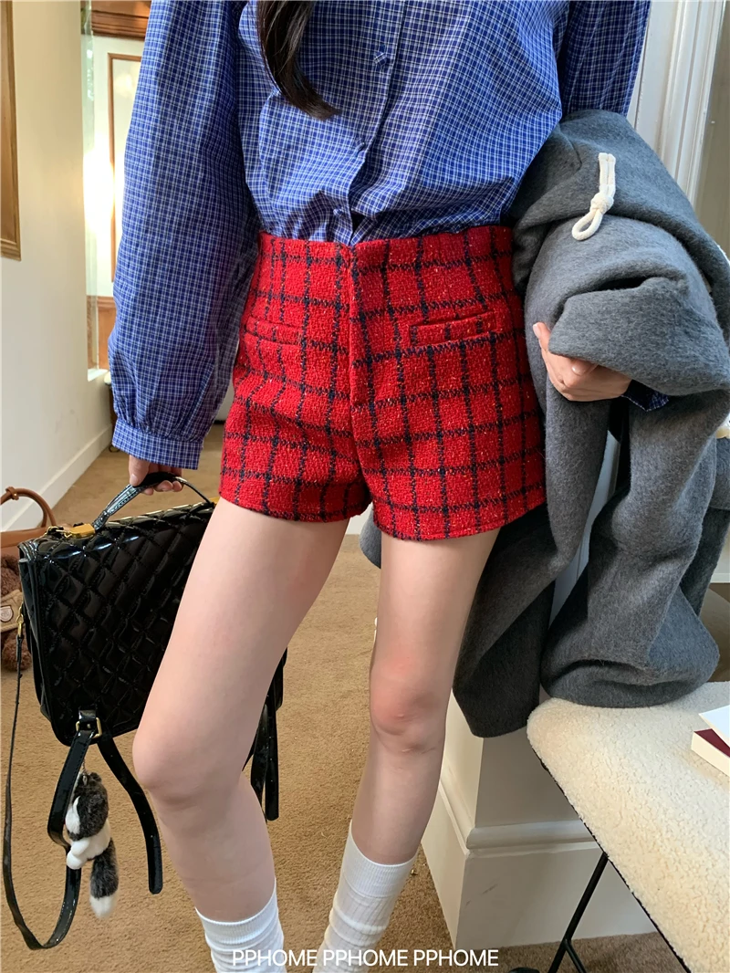 Women's Vintage High Waist Plaid Tweed Shorts Lady Autumn Winter High Street Elegant Tweed Short Pants
Women's Vintage High Waist Plaid Tweed Shorts Lady Autumn Winter High Street Elegant Tweed Short Pants