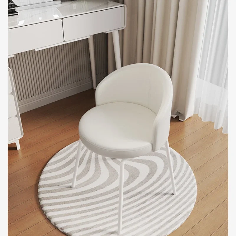 Cosmetic stools household Nordic luxury ins leisure dining chairs modern minimalist nail backrest chair dressing stool Furniture
Cosmetic stools household Nordic luxury ins leisure dining chairs modern minimalist nail backrest chair dressing stool Furniture