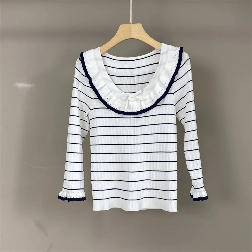 25Spring/Summer New Fashionable Slim fit Horizontal Striped Ruffle Edge Large Round Neck Trumpet Sleeve Knitted Top
25Spring/Summer New Fashionable Slim fit Horizontal Striped Ruffle Edge Large Round Neck Trumpet Sleeve Knitted Top
