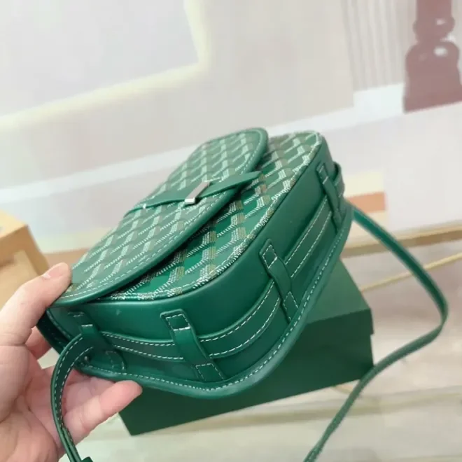 Designer Bag Shoulder Bag Luxury Mini Saddle Bag Classic Letter Print Leather Bag Fashion Handbag Designer Wallet Ladies' luxury
Designer Bag Shoulder Bag Luxury Mini Saddle Bag Classic Letter Print Leather Bag Fashion Handbag Designer Wallet Ladies' luxury