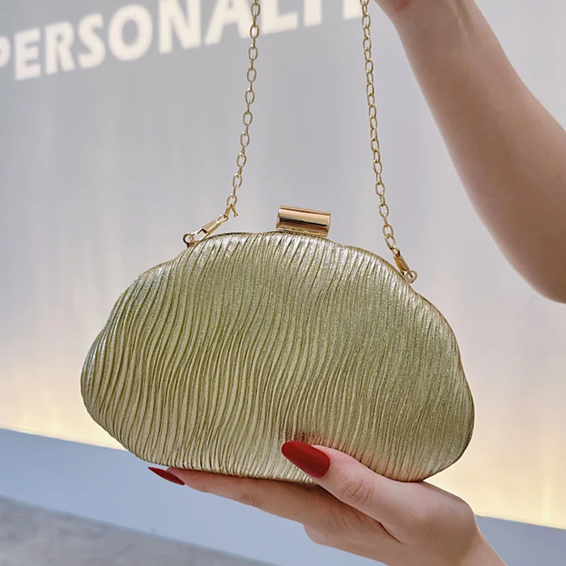 Metal Golden Wave Patterned Seashell Evening Bags Fashion Elegant Small Clutch Purse Chain Shoulder Bags For Women Prom Party
Metal Golden Wave Patterned Seashell Evening Bags Fashion Elegant Small Clutch Purse Chain Shoulder Bags For Women Prom Party