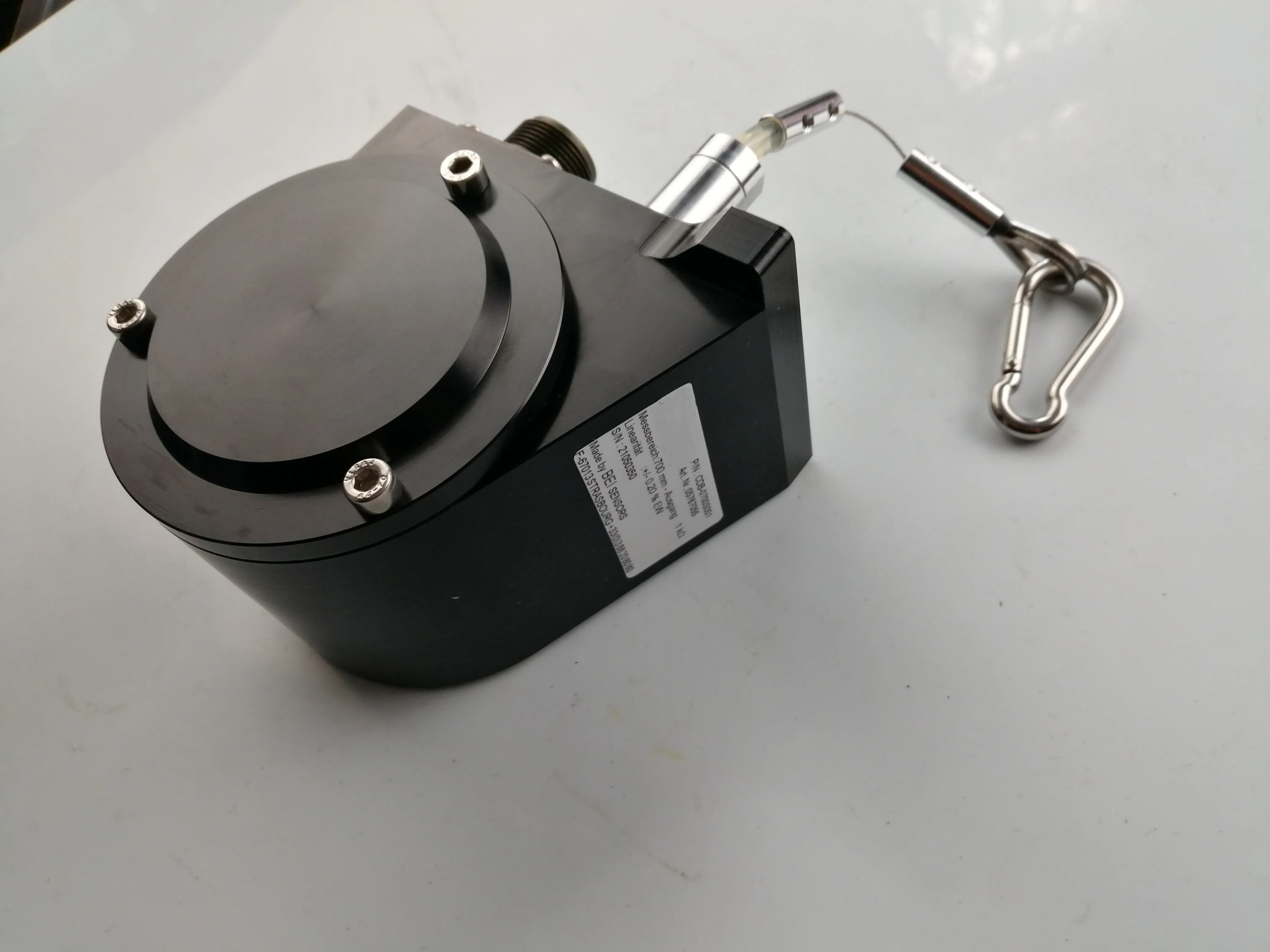 Original High Quality BM1300 Milling Machine Electric Parts PN.05767055 String Sensor
Original High Quality BM1300 Milling Machine Electric Parts PN.05767055 String Sensor