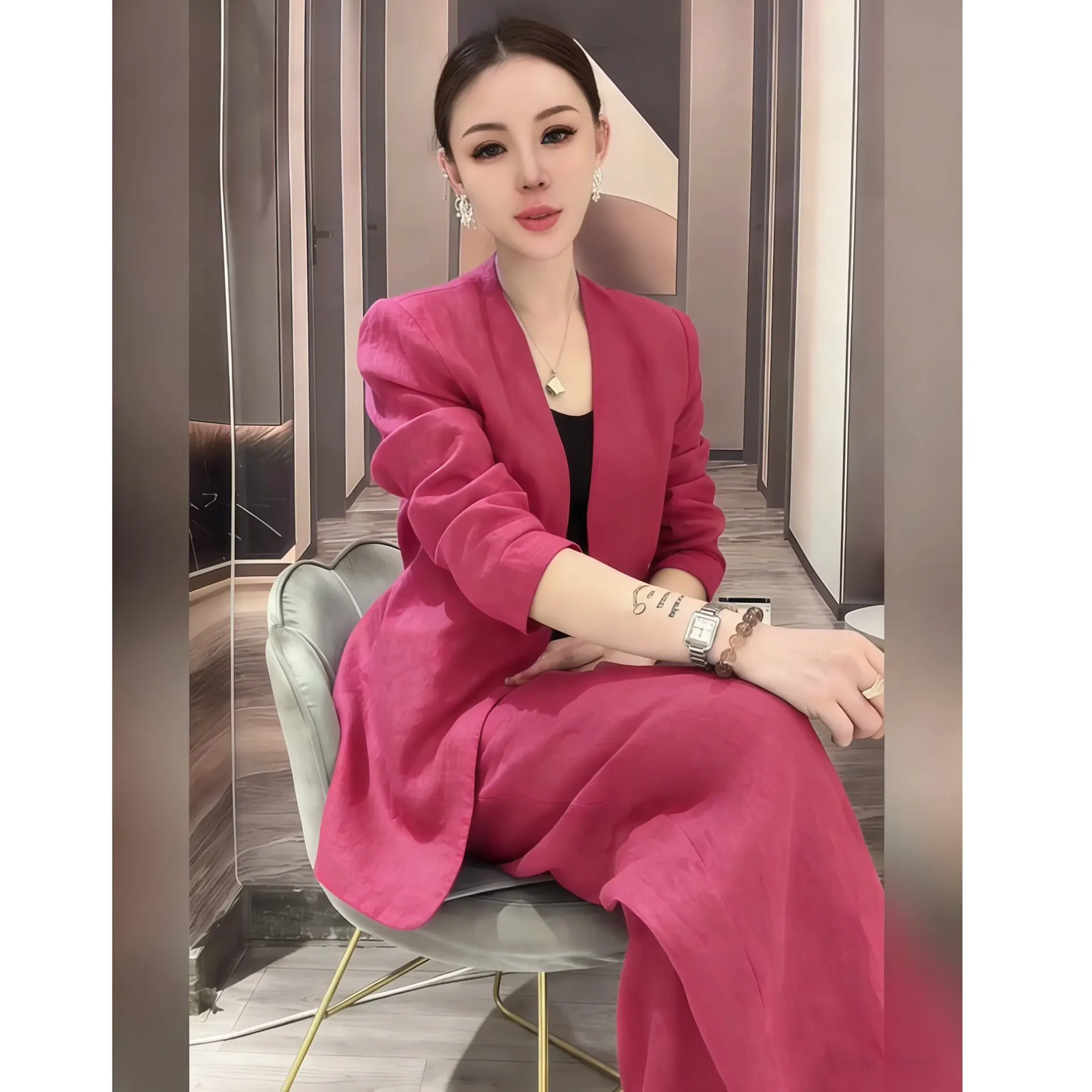 Women's Spring Summer Lazy Relaxed Fashion Magenta V-Neck Casual Wide-Leg Pants Two-Piece Set Loose Fit Comfortable Style
Women's Spring Summer Lazy Relaxed Fashion Magenta V-Neck Casual Wide-Leg Pants Two-Piece Set Loose Fit Comfortable Style