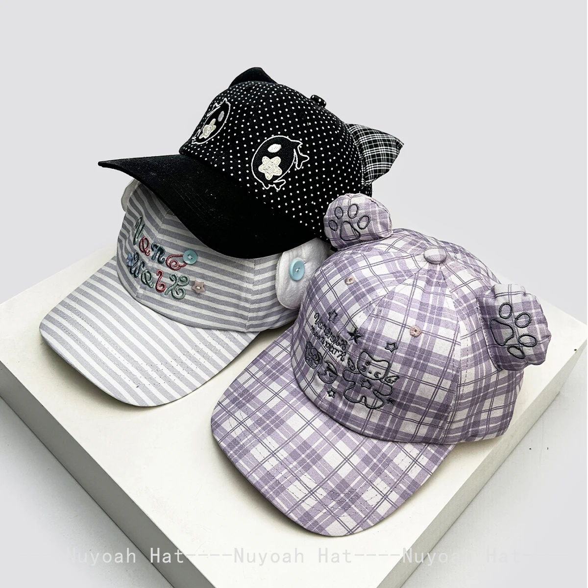 New Women Korean Cartoon Letters Cat Bear Ears Baseball Hats Sunshade Wing Versatile Penguin Peaked Caps Plaid Fashion Niche ins
New Women Korean Cartoon Letters Cat Bear Ears Baseball Hats Sunshade Wing Versatile Penguin Peaked Caps Plaid Fashion Niche ins