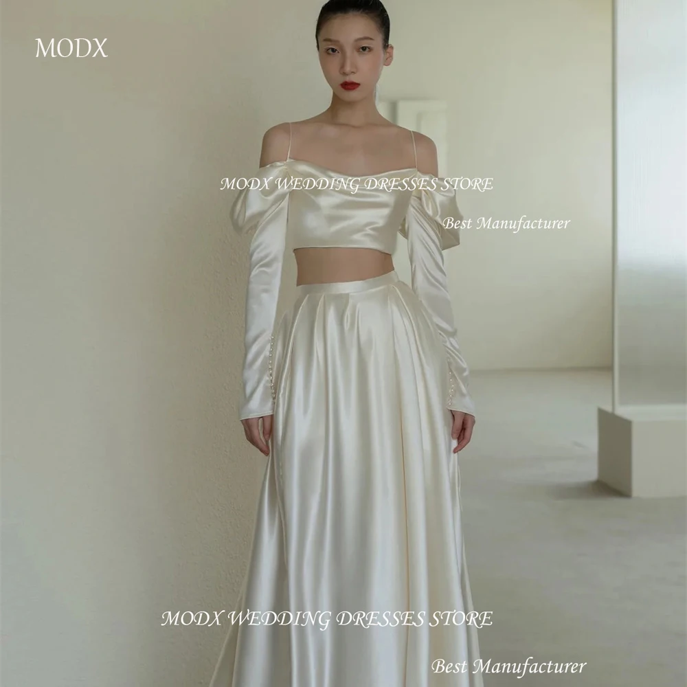 MODX Fashion Soft Satin Korea Wedding Dress Halter Neck Long Sleeves Sweep Train Two Piece Elegant Back Lace Up Bridal Gown
MODX Fashion Soft Satin Korea Wedding Dress Halter Neck Long Sleeves Sweep Train Two Piece Elegant Back Lace Up Bridal Gown
